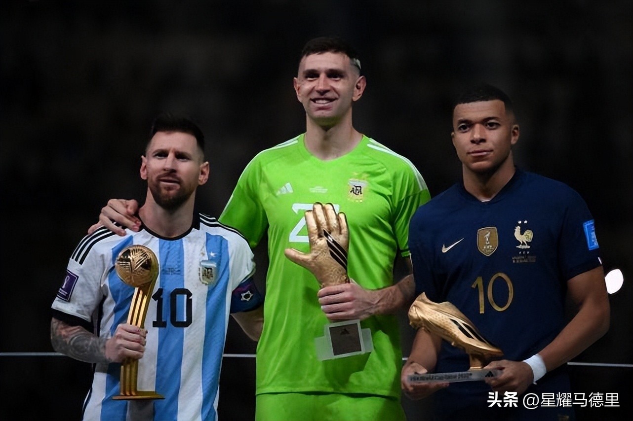 庆祝世界杯夺冠！梅西掏17.5万镑定制35台金色苹果，赠阿根廷成员