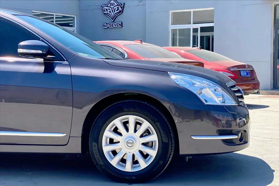 09天籁全车翻新整改多少钱,日产天籁自己撞烂了维修多少钱