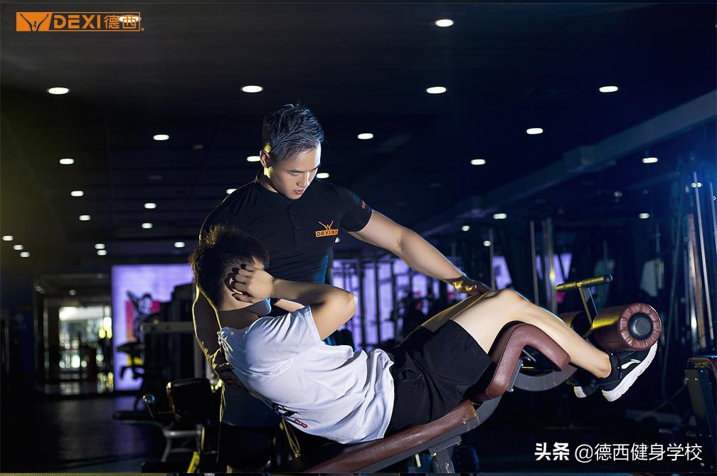 做一个兼职健身教练需要什么条件,健身教练做什么副业比较好