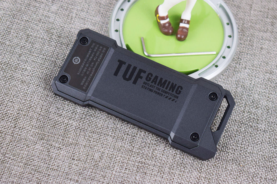 华硕tuf铠甲硬盘盒开箱,华硕tufgaming铠甲硬盘盒容量