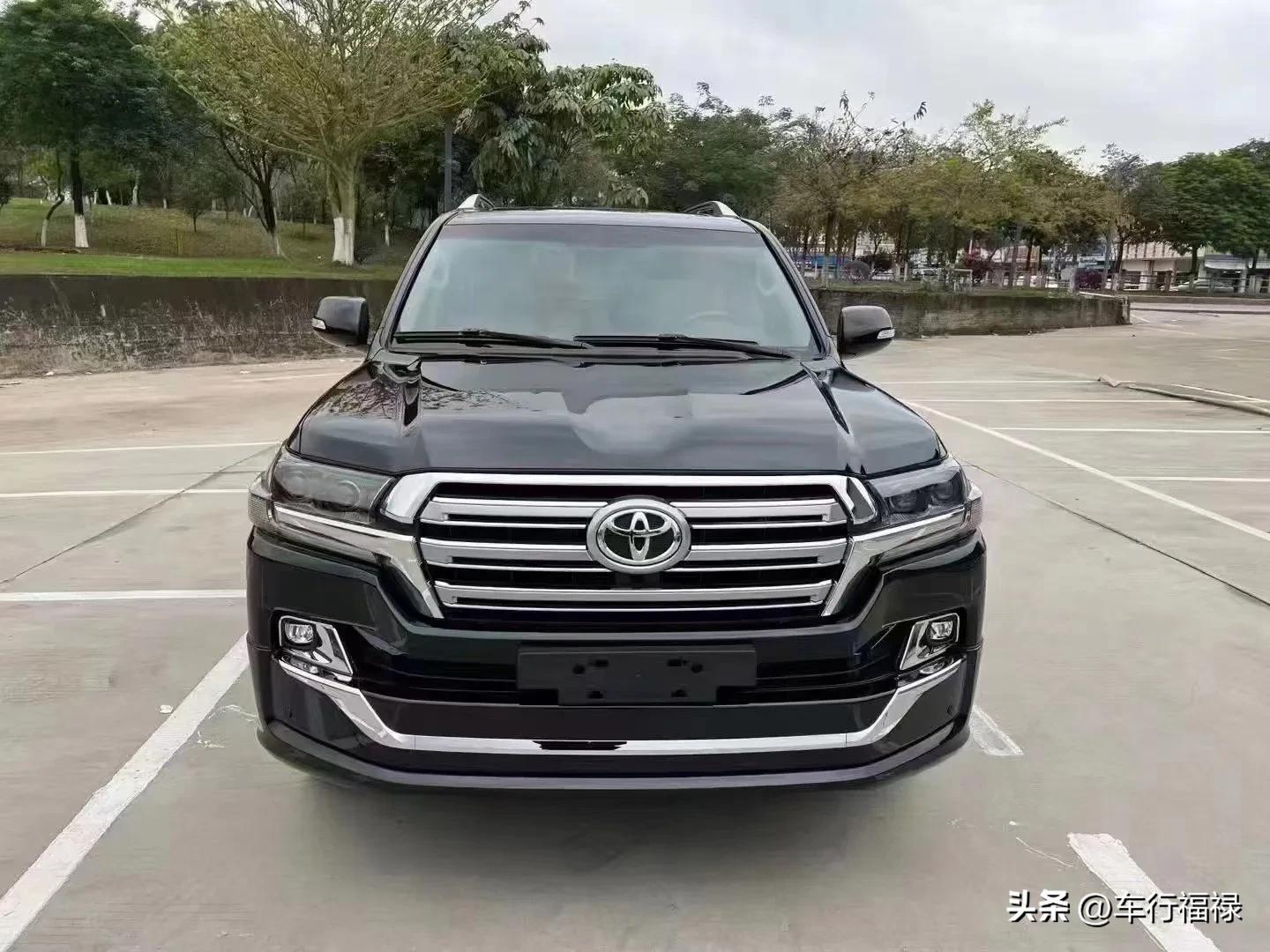 选奔驰gls还是丰田陆巡5700,陆巡4500对比奔驰gls