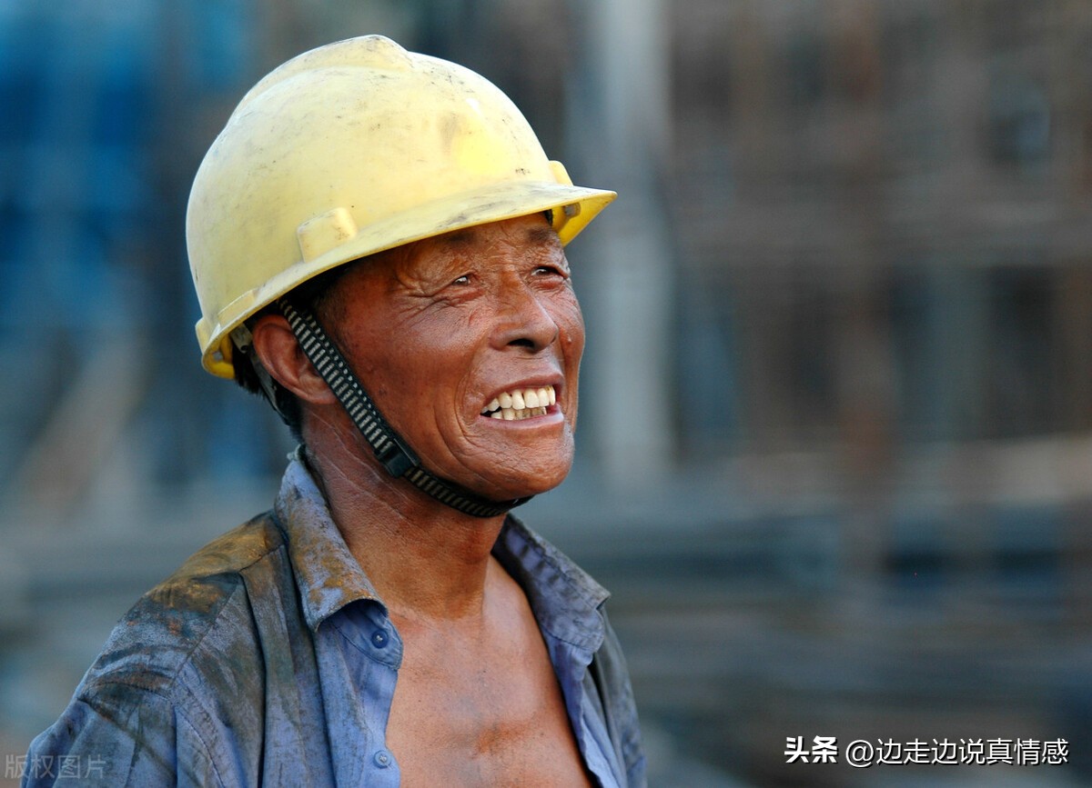 机关单位占用双休日加班违法没,周六加班算在绩效违法吗