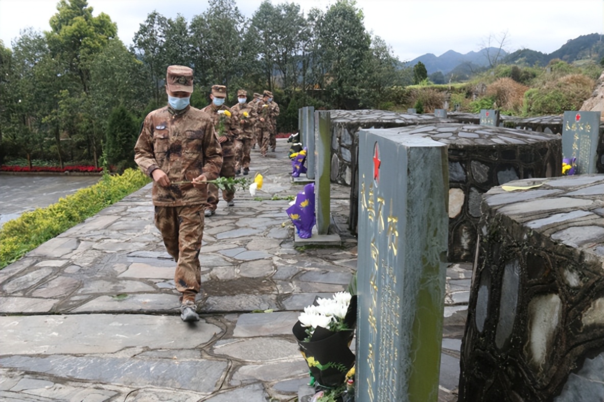 礼县缅怀革命先烈传承红色基因,缅怀革命先烈传扬红色经典