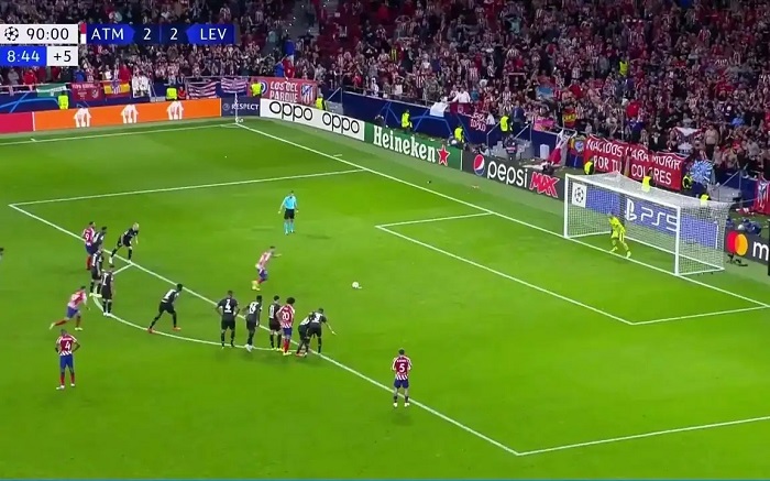 世界杯足球冷知识大全,世界杯踢飞的足球能拿走吗