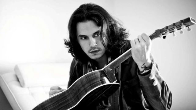 囧妹约翰·梅尔确诊新冠有点囧，和摇滚乐队的演出计划被取消