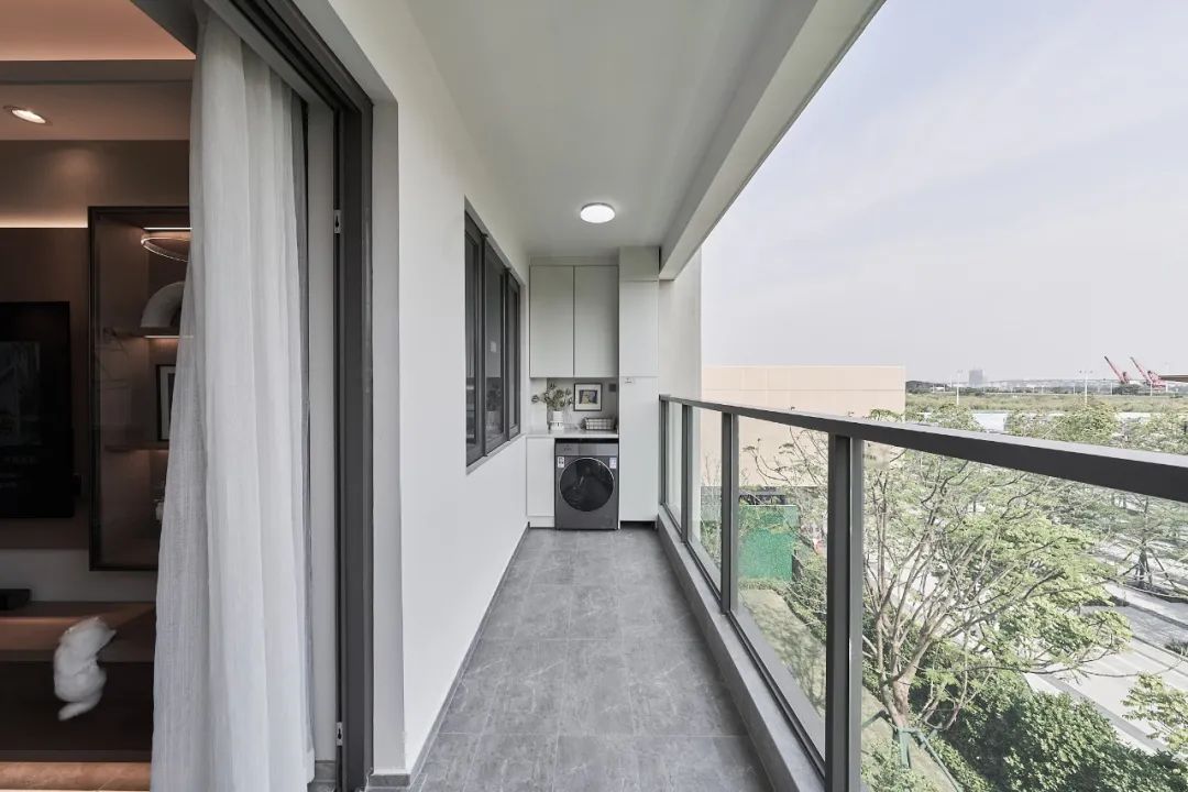 顺德三龙湾保利江景大盘有内部特价97~131㎡三四房一线东平河景