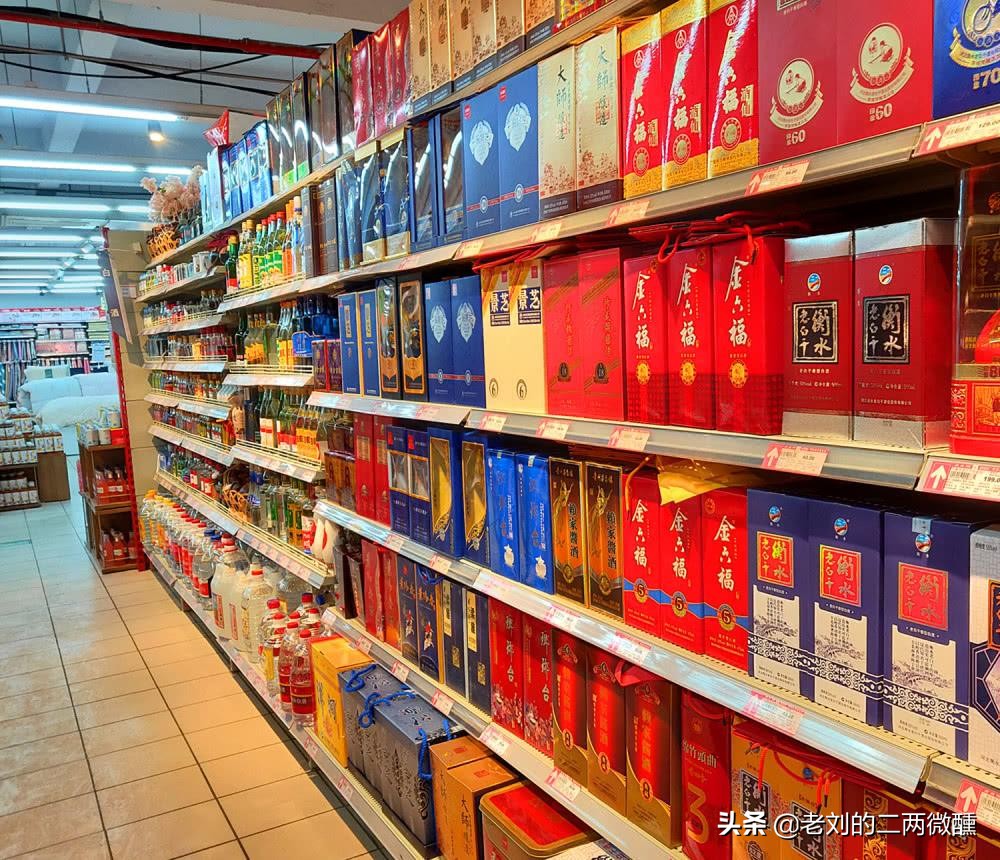 安徽人除夕夜喝什么酒?首选200~300元的白酒,比较讲究“档次”