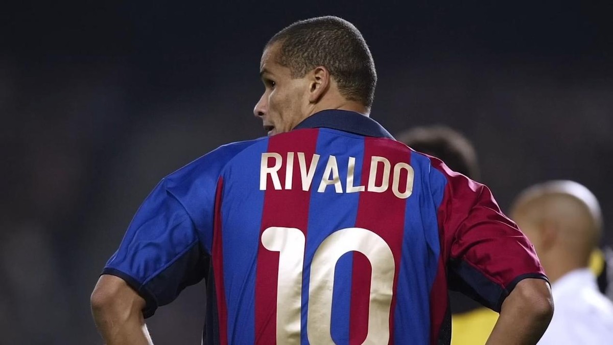 他是来自巴西贫民窟的左脚鬼才，鬼魅妖刀，瓦刀里瓦尔多