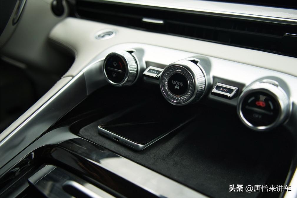 试驾星途瑶光和特斯拉modely，到底买哪款最划算？