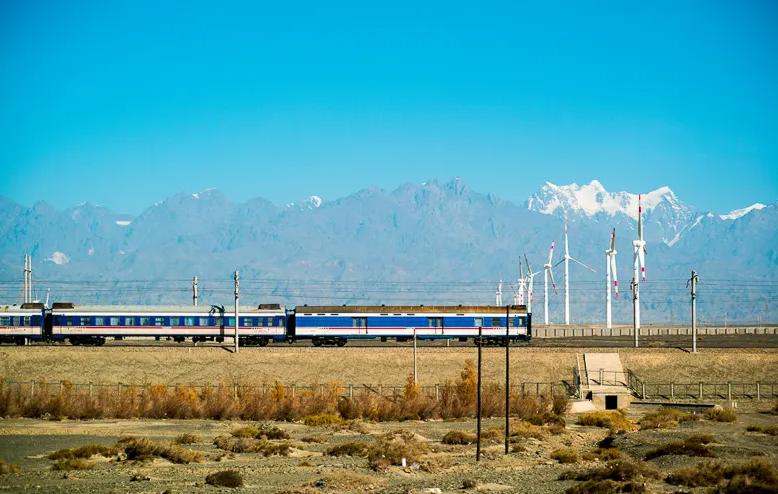 新疆伊力特酒大全,新疆名酒伊力特鹿邑总经销