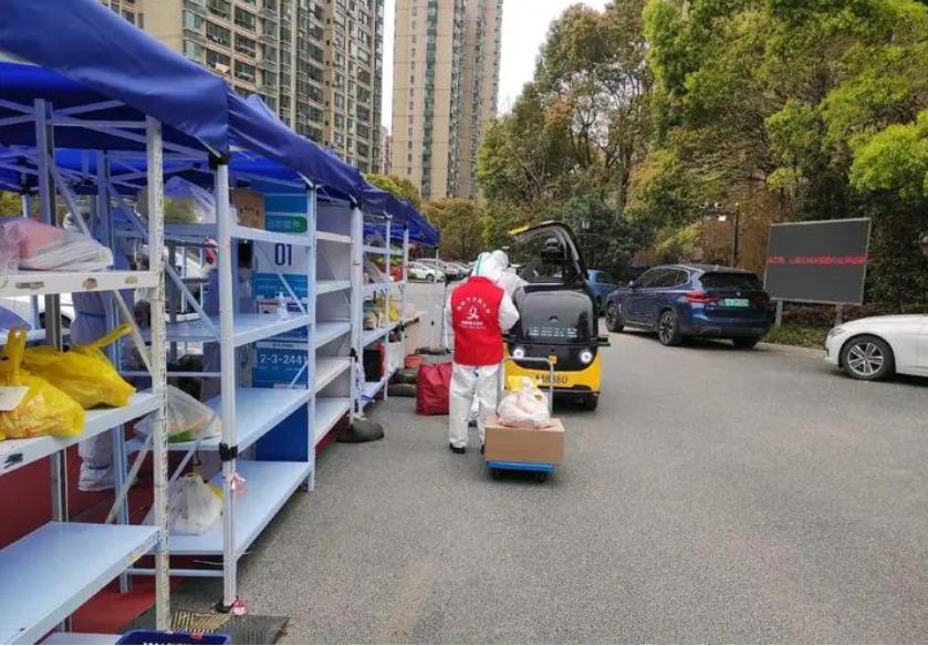 京东调派3000名快递小哥驰援上海,京东调配快递员驰援上海