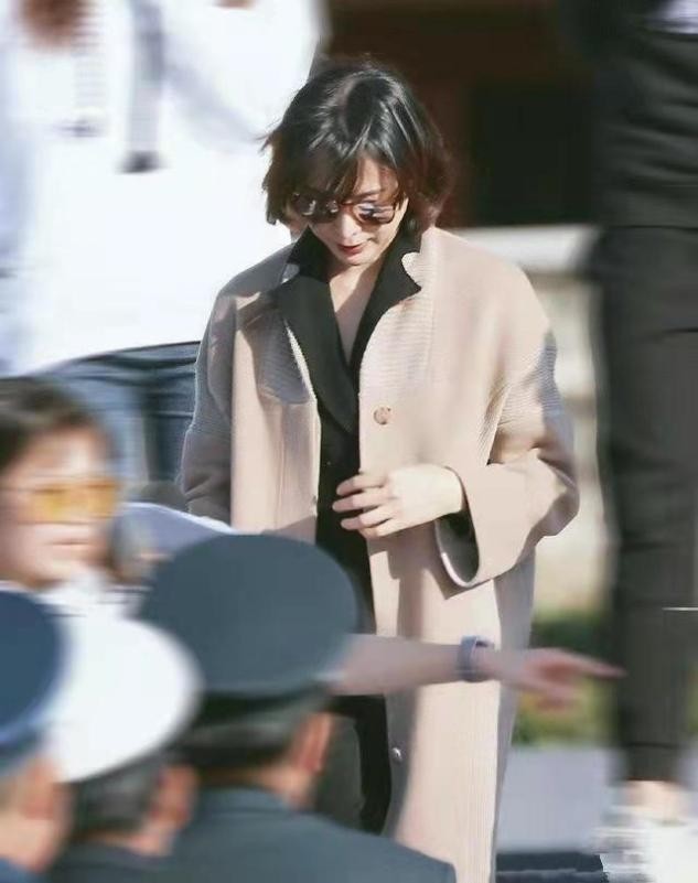 春晚主持人董卿周涛朱迅李思思,春晚主持人董卿朱迅周涛