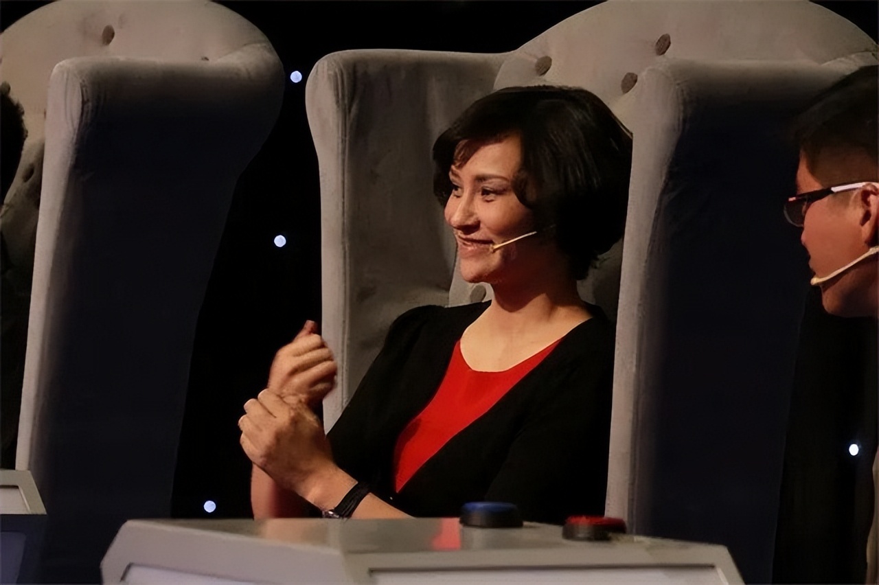 24岁跳水皇后为什么嫁50岁老公,三代跳水皇后齐聚