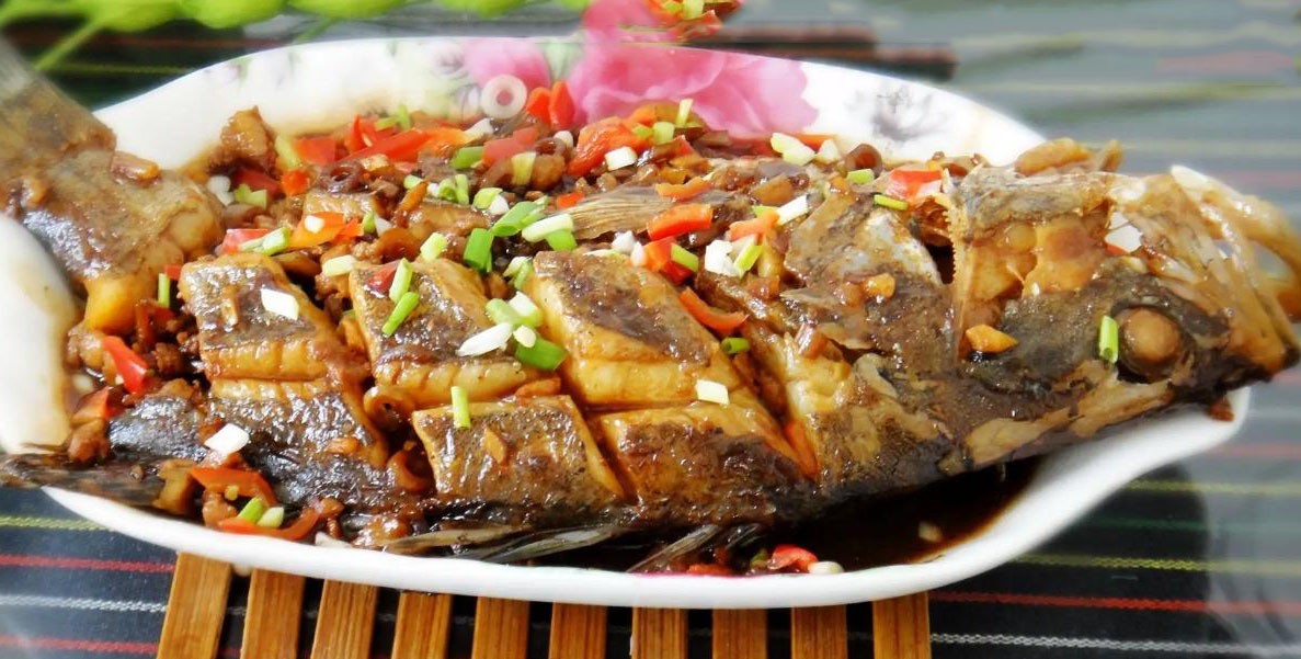 地方奇葩特色美食集锦,这些地方特色美食你吃过哪几样