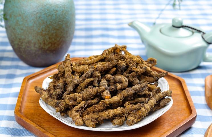 一紧张就出一身汗怎么办,一紧张就出汗的偏方