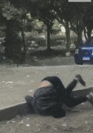 女孩去纹身结果喜欢上了纹身师,陪老婆去纹身