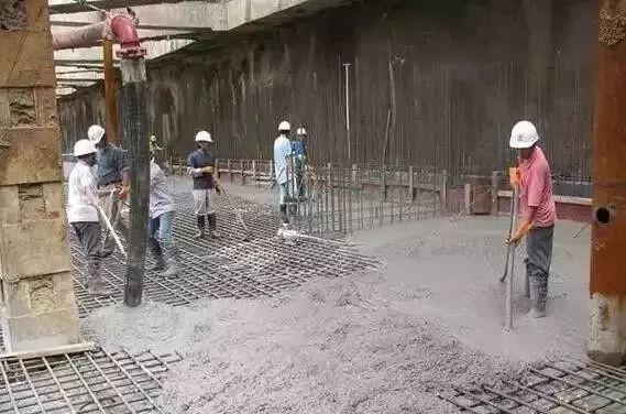 混凝土生产当中如何控制用水量,混凝土怎么控制含气量