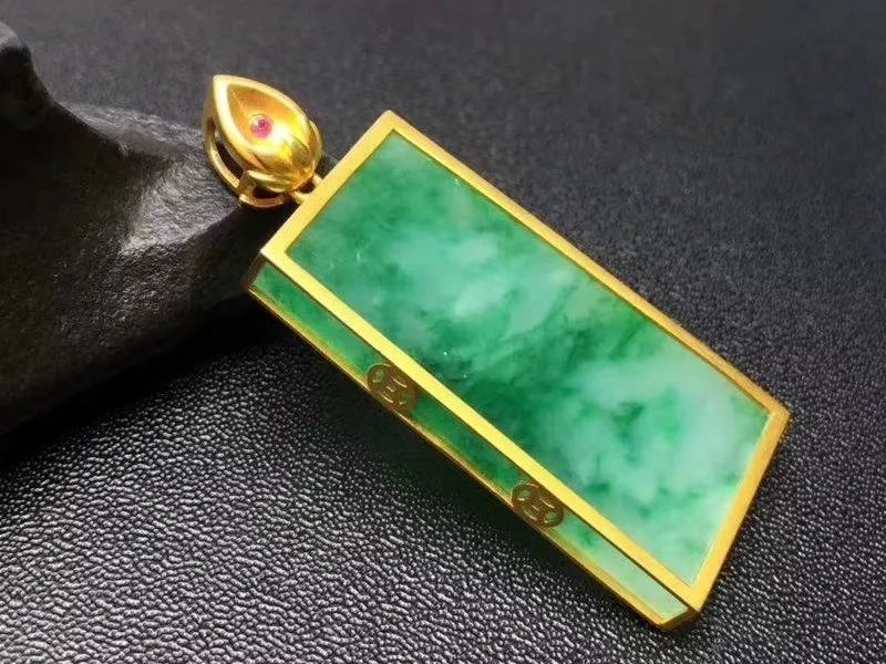 镶嵌玉石的18k金有什么标识,18k镶嵌都是什么金