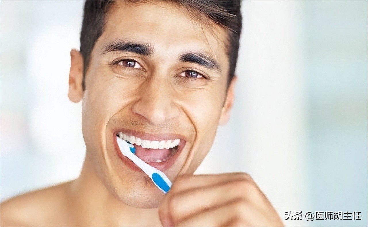 牙缝中的牙结石怎么去除,牙缝的牙结石怎么自己去除