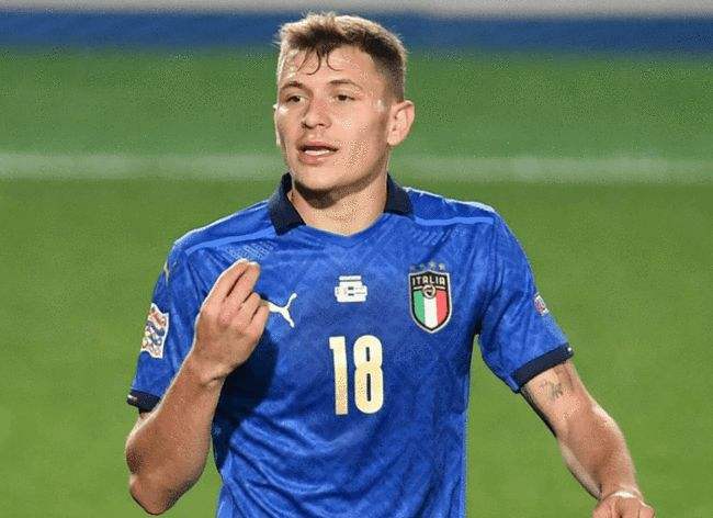 足球巨星排名表,足球史上十大巨星排名中国