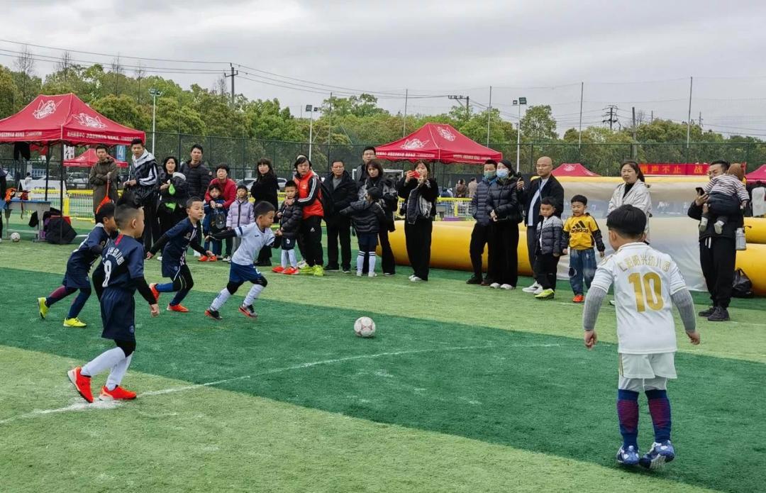 运动快乐昂扬斗志,运动快乐展现昂扬斗志