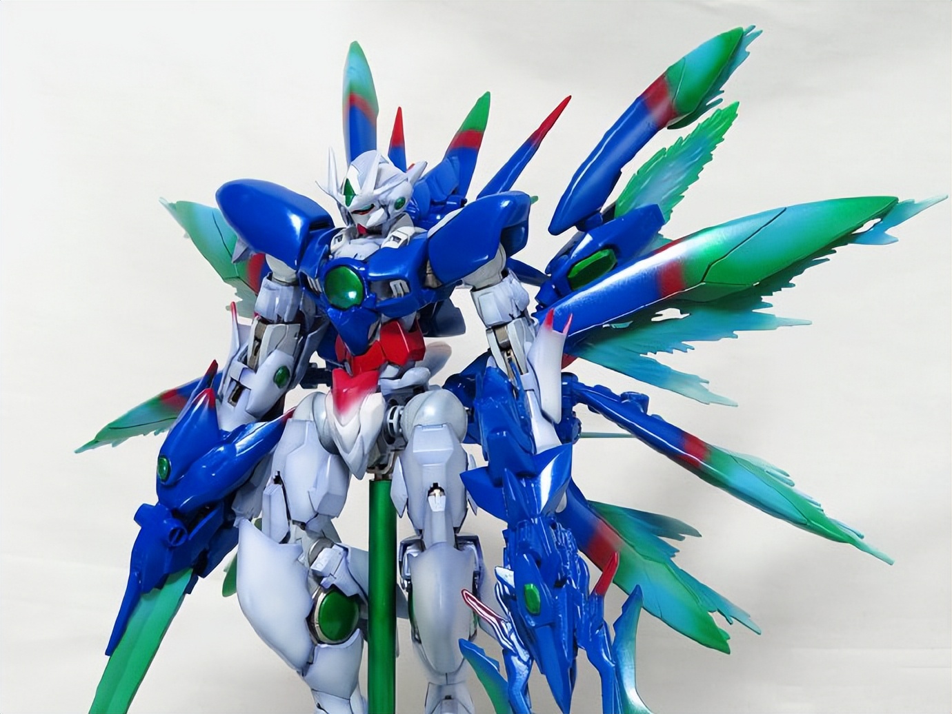 大班mg00q全刃式高达模型,mg00q全刃式高达零件