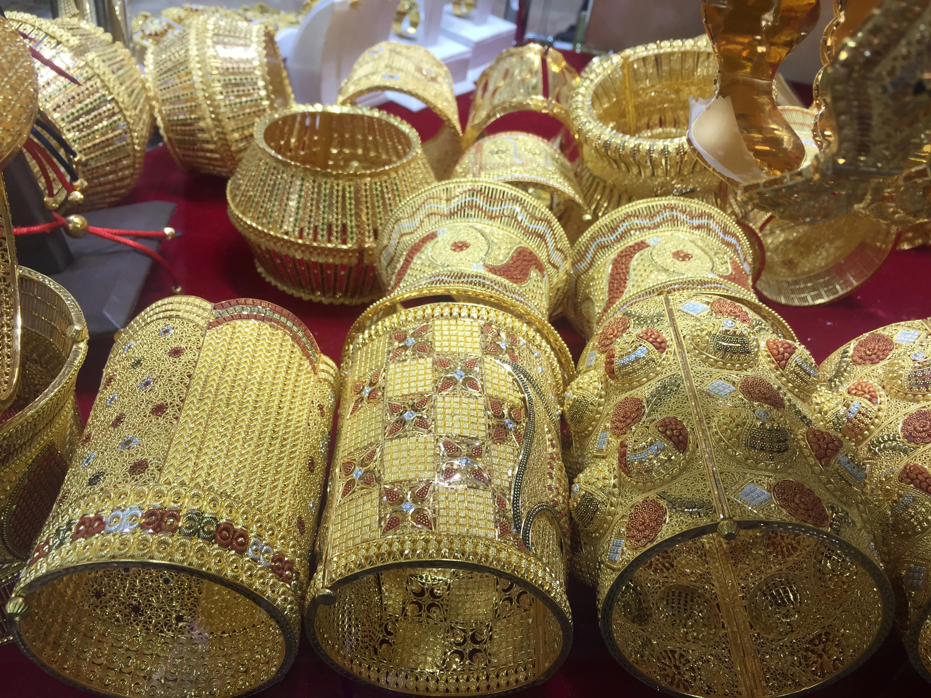 迪拜土豪男士金戒指,探秘最大的黄金市场