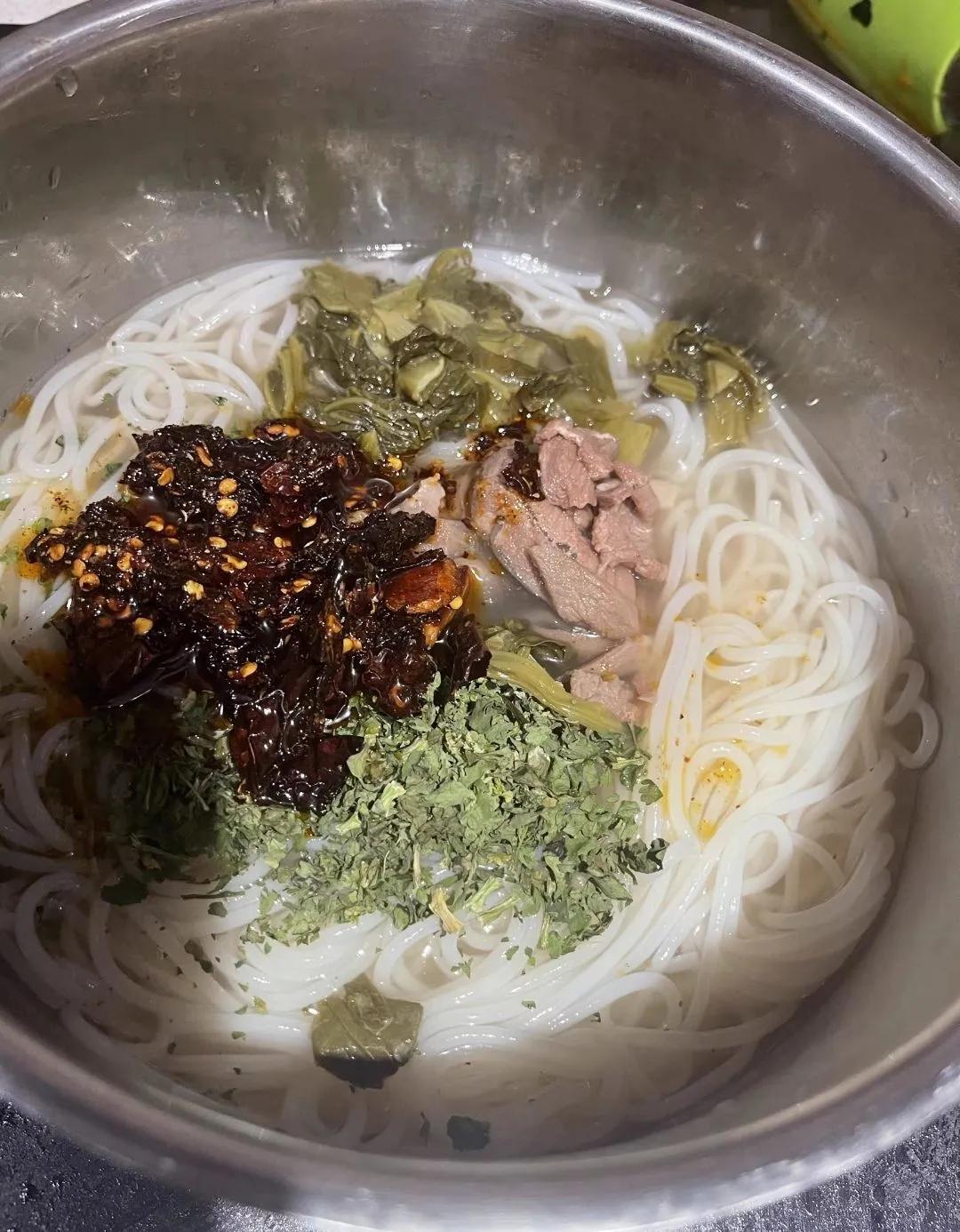你们家乡的美食有哪些呢,你家乡有什么让你朝思暮想的美食
