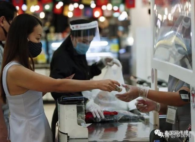 疫期留在泰国的中国人，他们眼中，为何全是“血与泪”…..