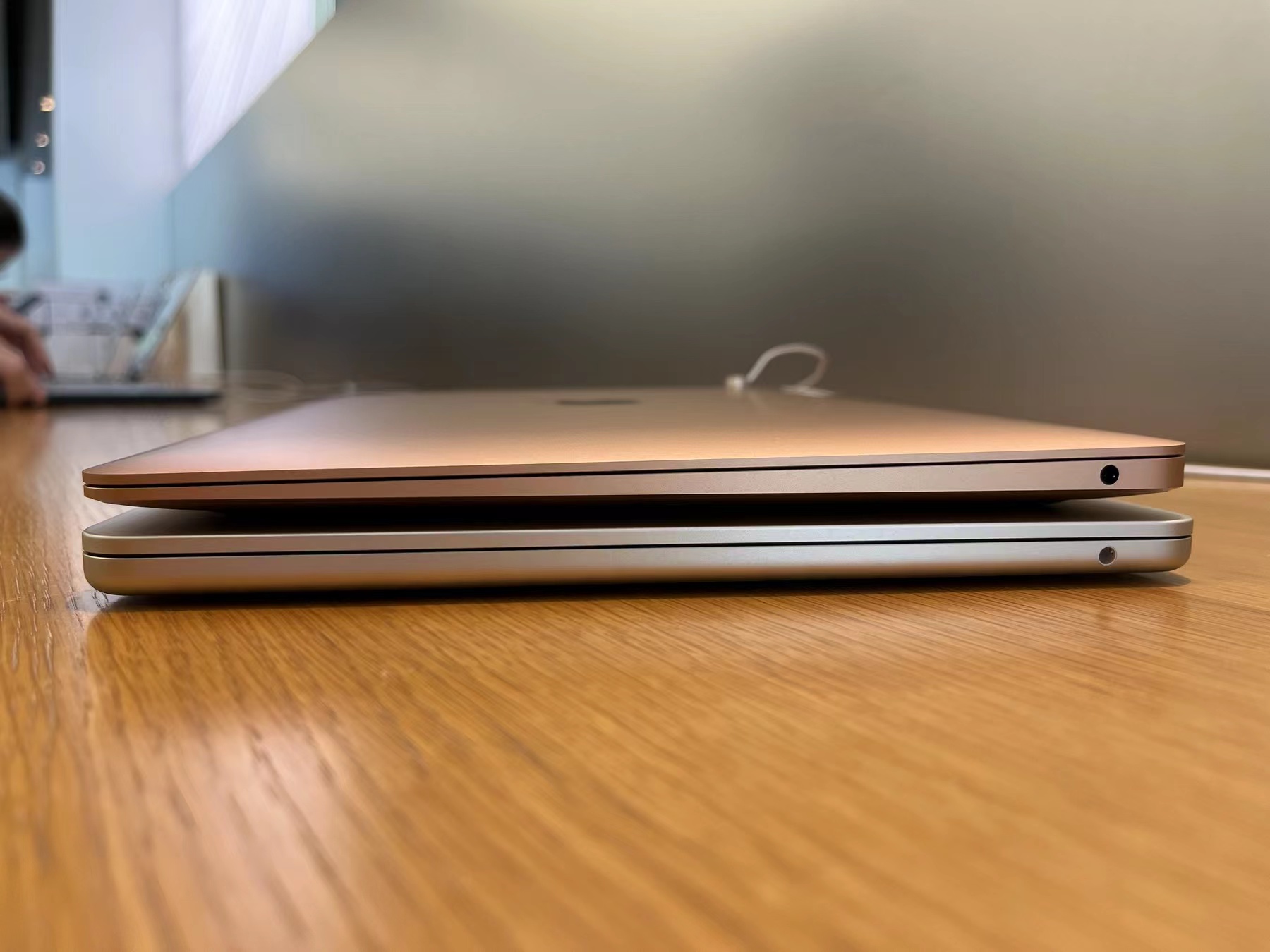 m2macbookair买哪个颜色,M2macbookair值得买吗