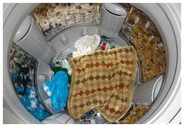 阴天洗衣服不干发臭怎么办,洗衣机怎么让衣服快速干燥