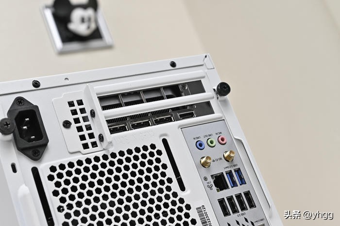 七彩虹主板b760和影驰760,七彩虹b760冰霜对比影驰b760