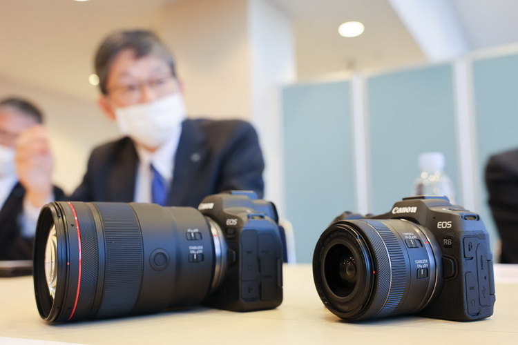 佳能eos1dxmarkiii,佳能明年将推出专业机身eosr1