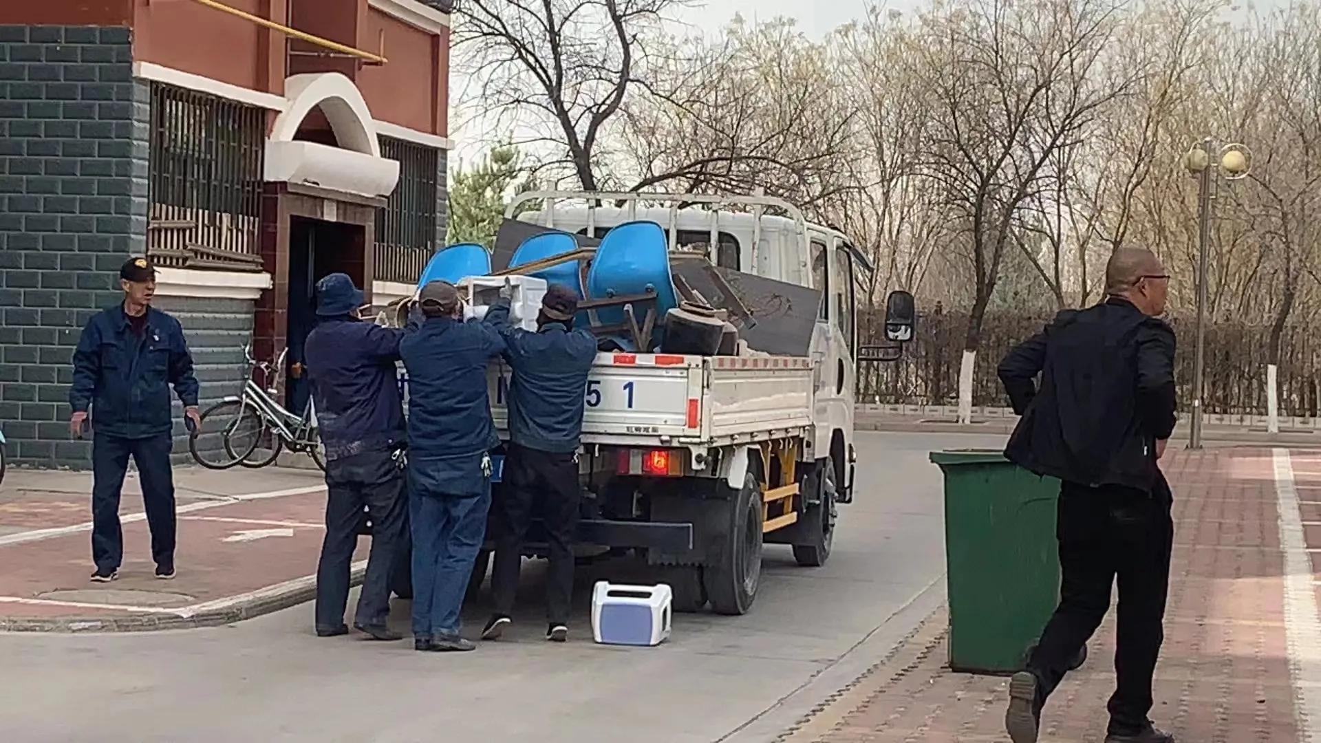 平川区兴平路街道德政社区：小举动体现大关怀暖心物业营造和谐小区