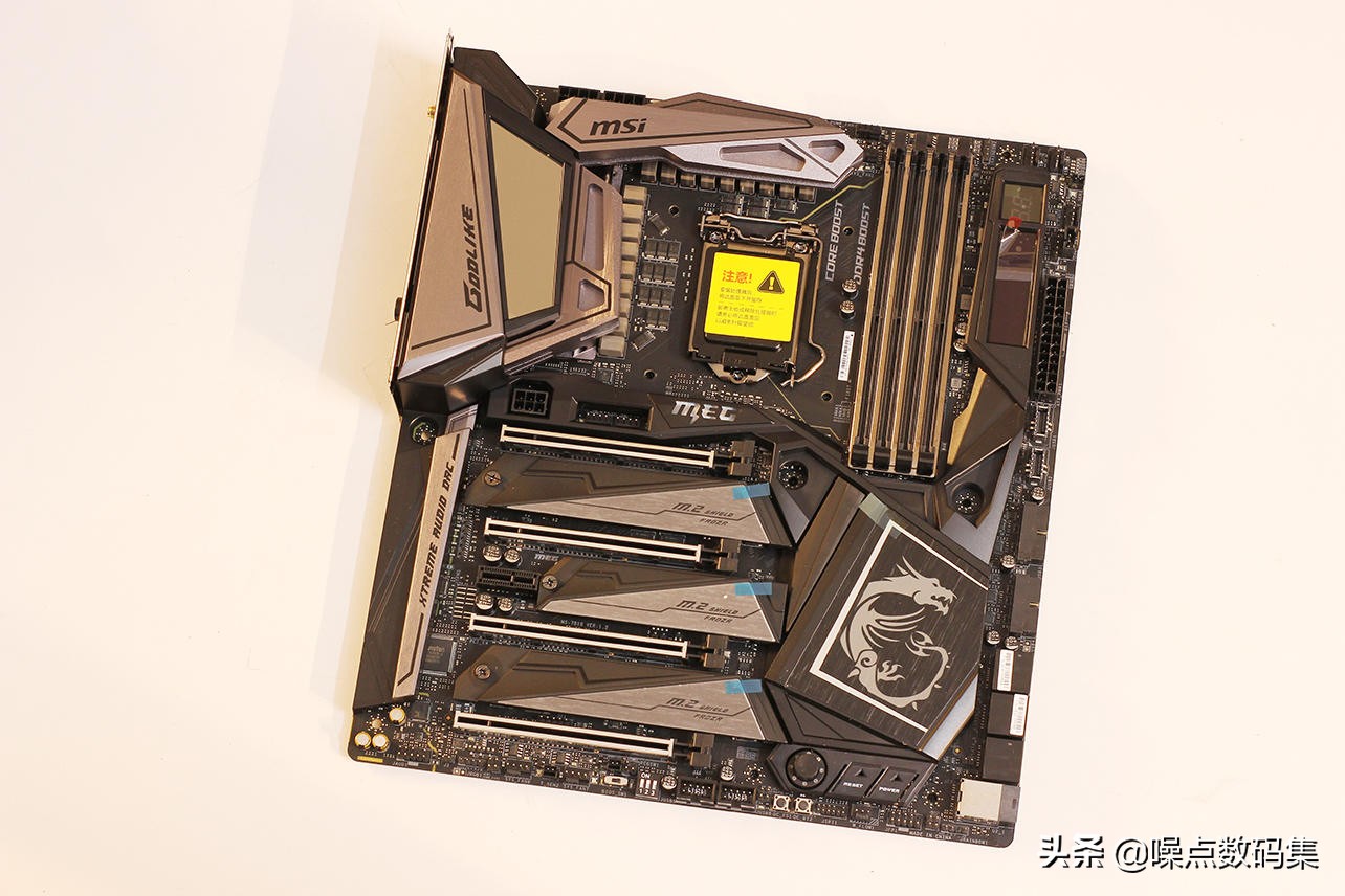 钛3080机箱,价格便宜但是散热很好的机箱