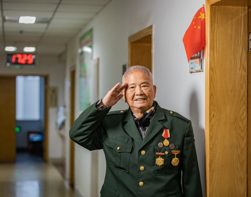 用歌声点亮歌声系列之一：靖江独立团老战士郭保才传唱经典