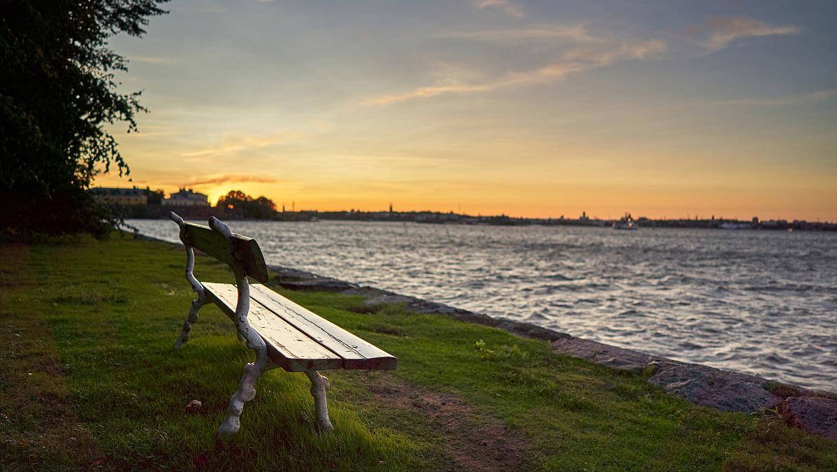 朋友圈都不点赞的人还值得来往吗,从来不给你点赞的人什么心理