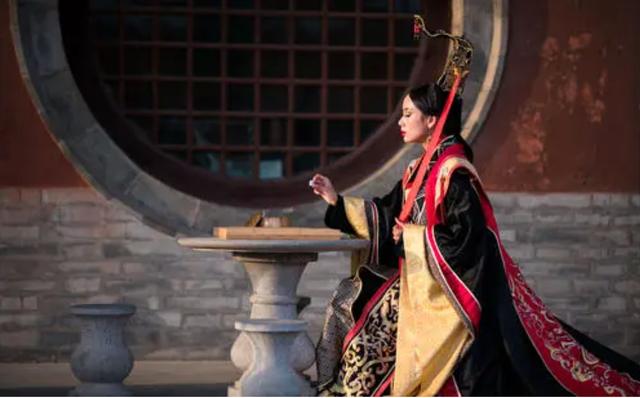 秦宣太后与芈月谁厉害,芈月和大秦宣太后对比伤害