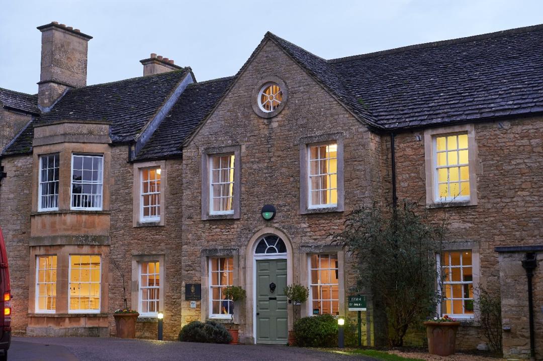 “当代孟母”梦中情校！英式House，英国德欧中学牛剑G5拿手软