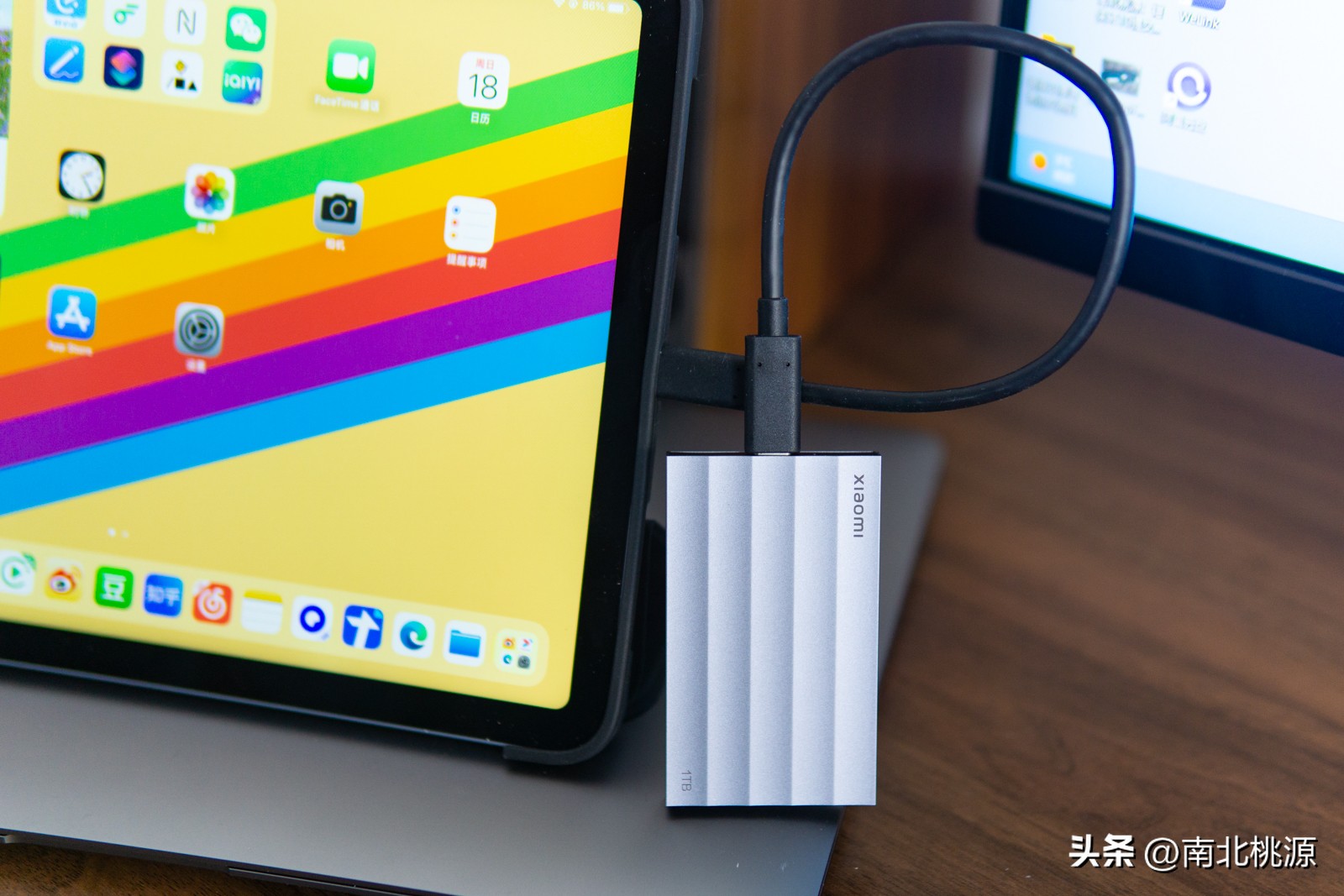 传输速度快的移动固态硬盘,耐用颜值高传输快的移动固态硬盘