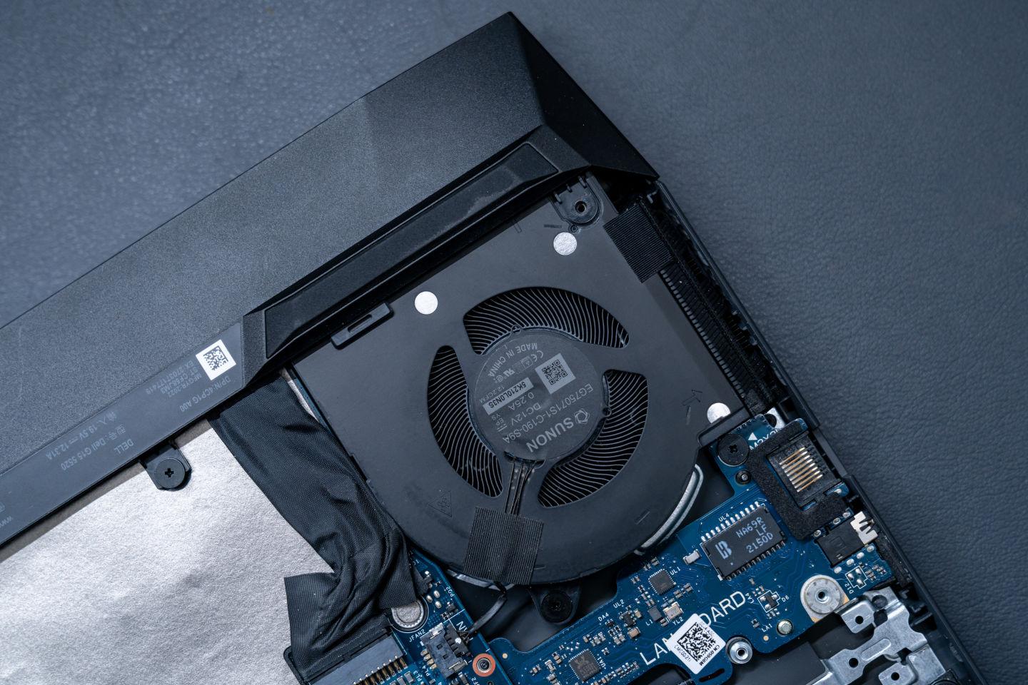 dell游匣g15加装固态硬盘操作,dell游匣g15更换固态硬盘