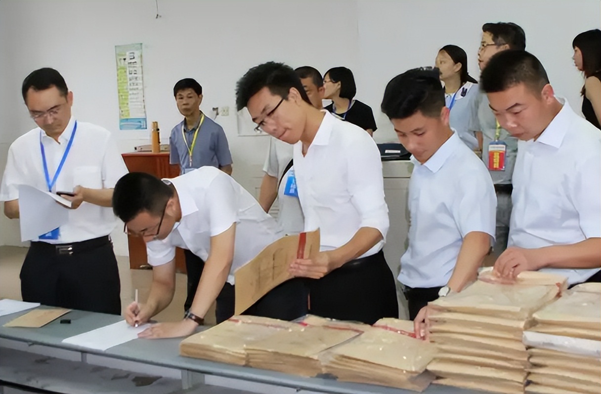 公务员禁酒令什么时候开始的,公务员禁酒令怎么规定