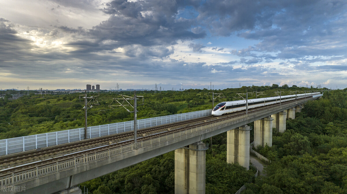三年级上册语文第八单元写作400字,三年级上册语文第八单元作文大全