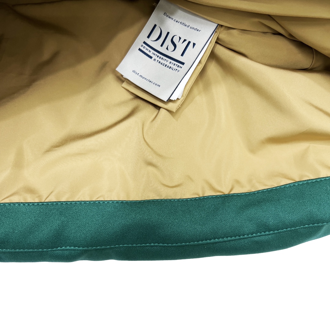 monclerxpalmangels联名款,moncler羽绒服蓝红白刺绣款