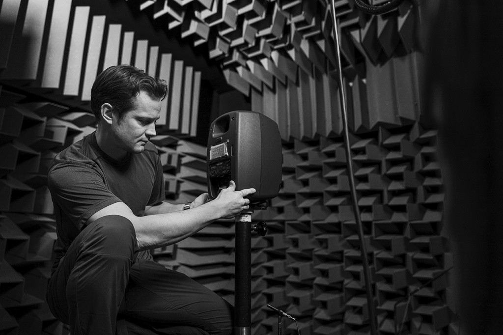 德国真力音响 (芬兰genelec音箱)