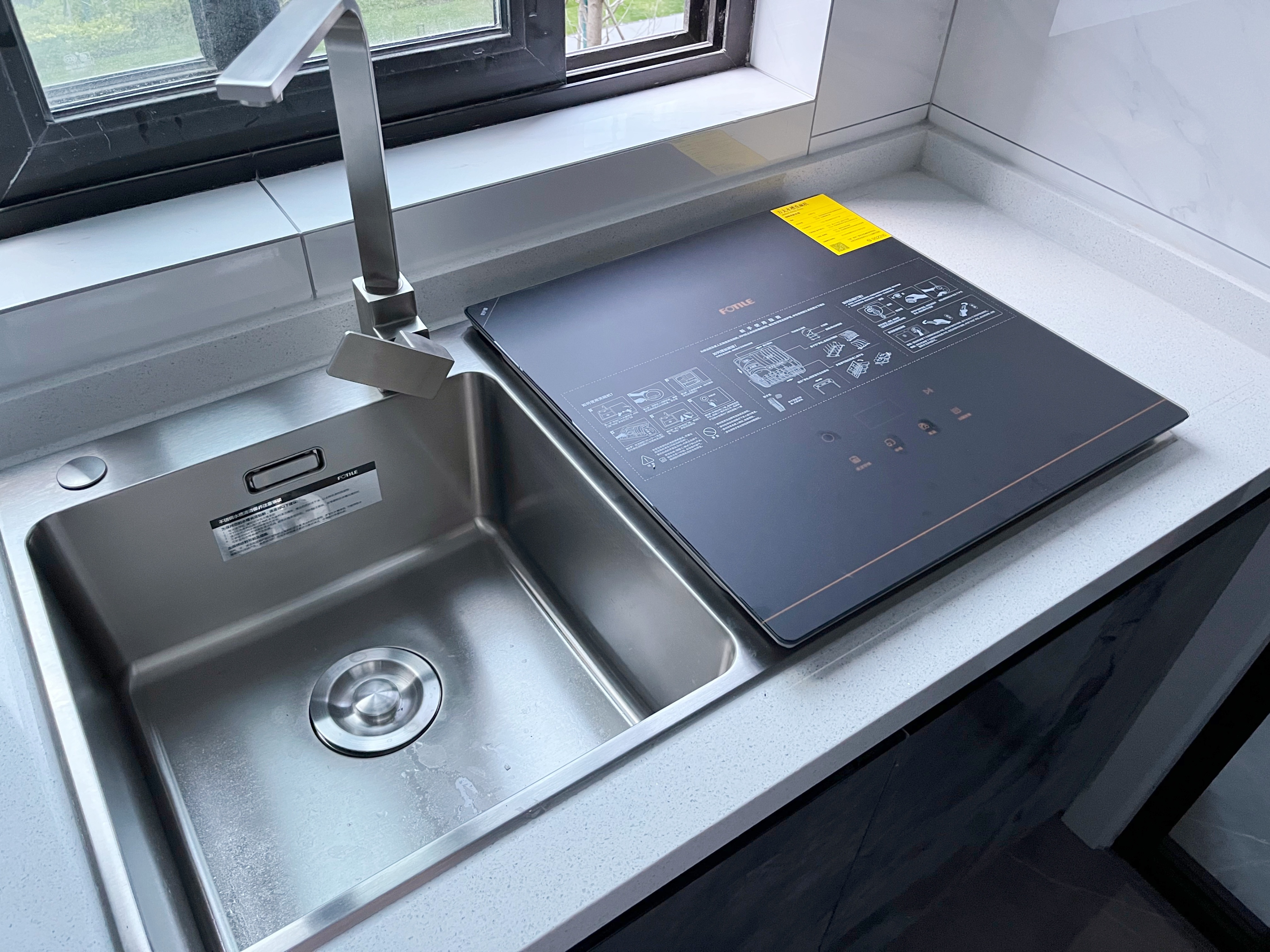 我家水槽周围的“小心机”，很多当初不屑的人，现在都羡慕不已