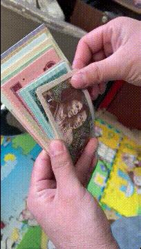 神回复：把大众车标扣下来清灰，里面藏了一个圆球，这是个啥？