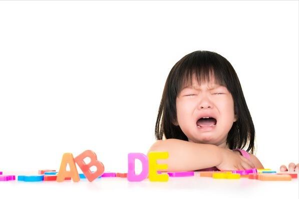 我捧在心上的孩子，怎突然变成了“舔狗”？背后的原因家长要深思