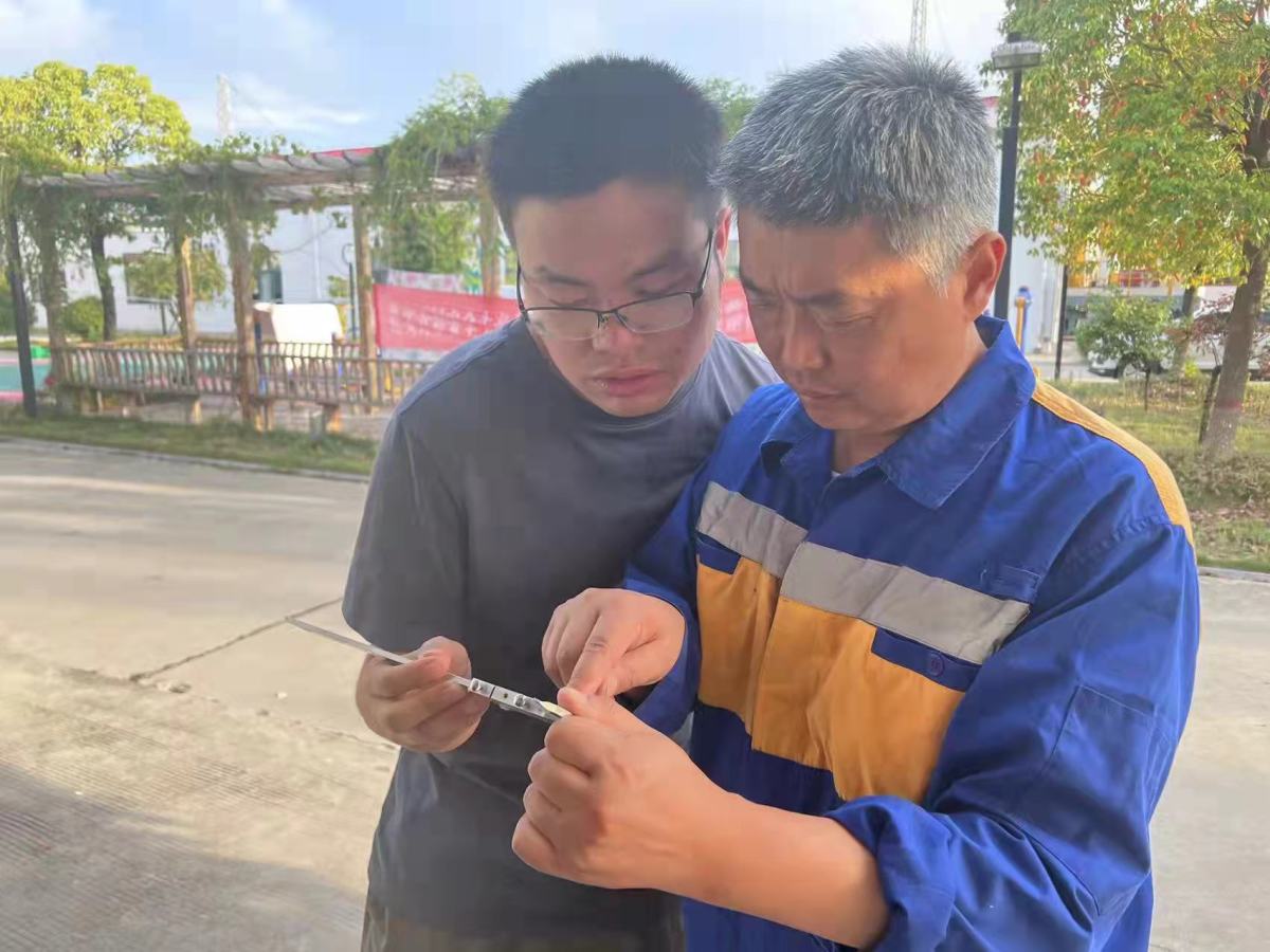 宁西铁路供电段有个“胡老师”