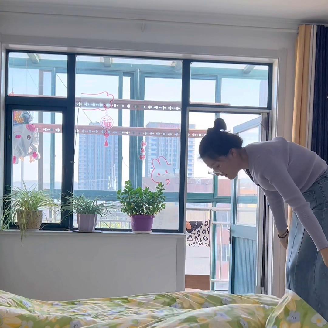 你们家老公一个月零花钱都多少钱,你们家老公一年带多少钱回家